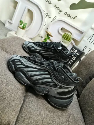 Adidas Black Monochrome Sculpted Midsole Lifestyle Sneakers 7