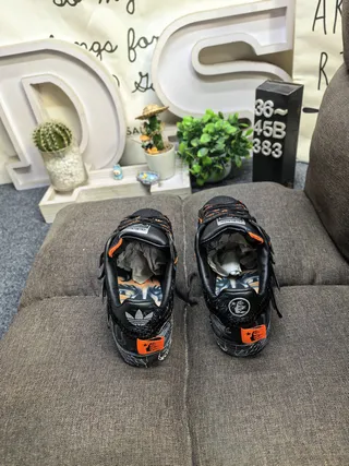 Adidas Black Orange Leather Upper Contrast Laces And Heel Tab Lifestyle Sneakers 8