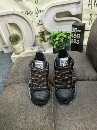Adidas Black Orange Leather Upper Contrast Laces And Heel Tab Lifestyle Sneakers 10