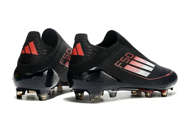 Adidas Chaussures de football noir et rouge upper knit ajustement chaussette système de lacets asymétrique surface ferme 5
