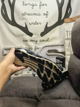 Adidas Black Silver Lightweight Mesh Upper Three-Stripe Synthetic Overlay Lifestyle Sneakers 24