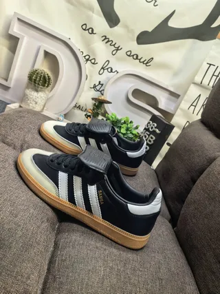 Adidas Black White Laceless Low-Top Three-Stripe Side Panel Lifestyle Sneakers 7