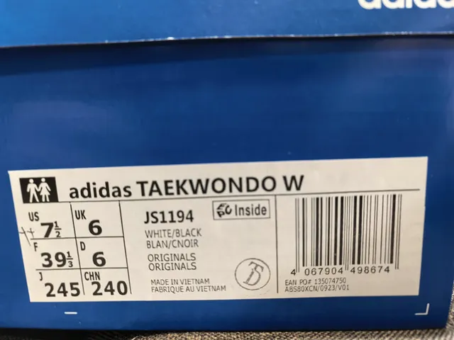 Adidas Noir Blanc Sans Lacets à enfiler Matelassé Cuir Supérieur Chaussures de Football Intérieur 2