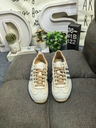 Adidas Black White Low-Top Leather Upper Lifestyle Sneakers 10