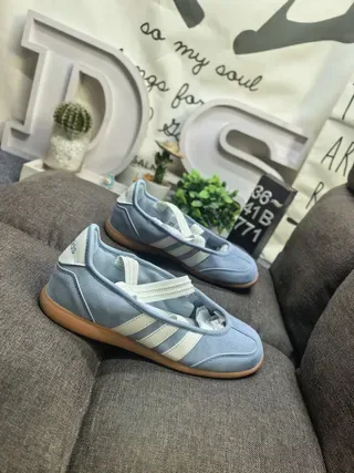 Adidas Blue Beige Laceless Slip-On Three-Stripe Side Panel Lifestyle Sneakers 9