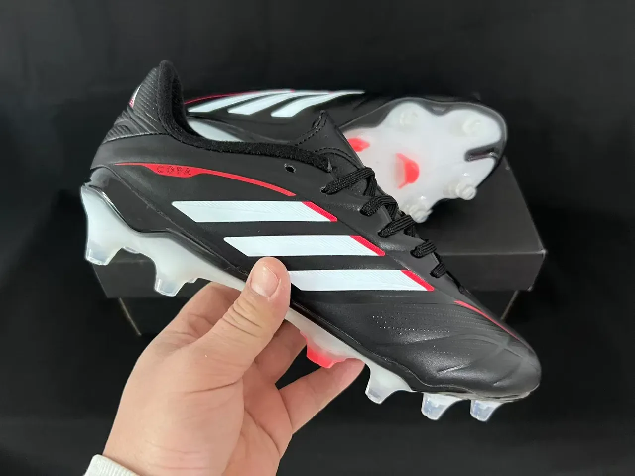 Adidas Copa Preto Branco Couro Superior Três Listras Marca Campo Firme Sapatos de Futebol 6