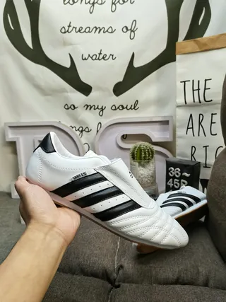 Adidas Copa Mundial branco preto tênis de futebol indoor 5