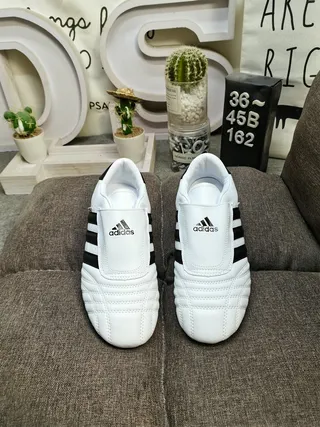 Adidas Copa Mundial branco preto tênis de futebol indoor 10