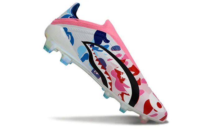 Adidas F50 মাল্টিকালার ক্যামো ফার্ম-গ্রাউন্ড সকার জুতা 2