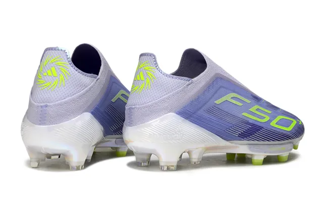 Adidas F50+ 紫色和霓虹绿 草地足球鞋 5