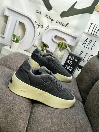 Adidas Gray Beige Low-Top Platform Sole Lifestyle Sneakers 9