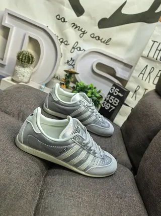 Adidas Gray White Metallic Silver Leather Three-Stripe Side Panel Lifestyle Sneakers 9