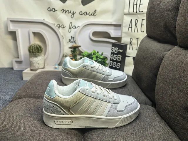 Adidas Gray Yellow Low-Top Striped Side Lifestyle Sneakers 11