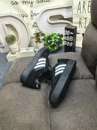 Adidas Gray Yellow Low-Top Striped Side Lifestyle Sneakers 16