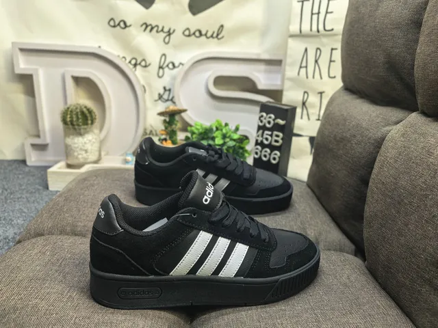 Adidas Gray Yellow Low-Top Striped Side Lifestyle Sneakers 21