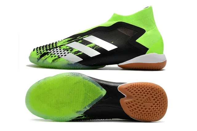 Adidas Chaussures de football indoor vert noir, upper de type chaussette, cage asymétrique, chaussures de football indoor 5