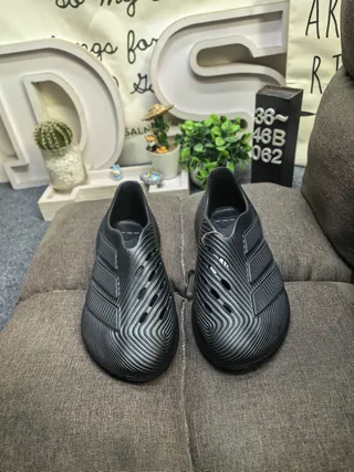 Adidas Laceless Ribbed Slip-On White Black Lifestyle Sneakers 10