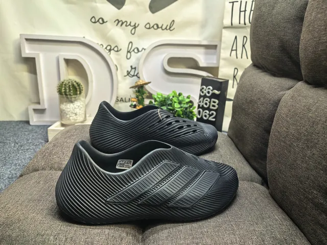 Adidas Laceless Ribbed Slip-On White Black Lifestyle Sneakers 11