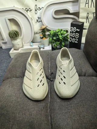 Adidas Laceless Ribbed Slip-On White Black Lifestyle Sneakers 20