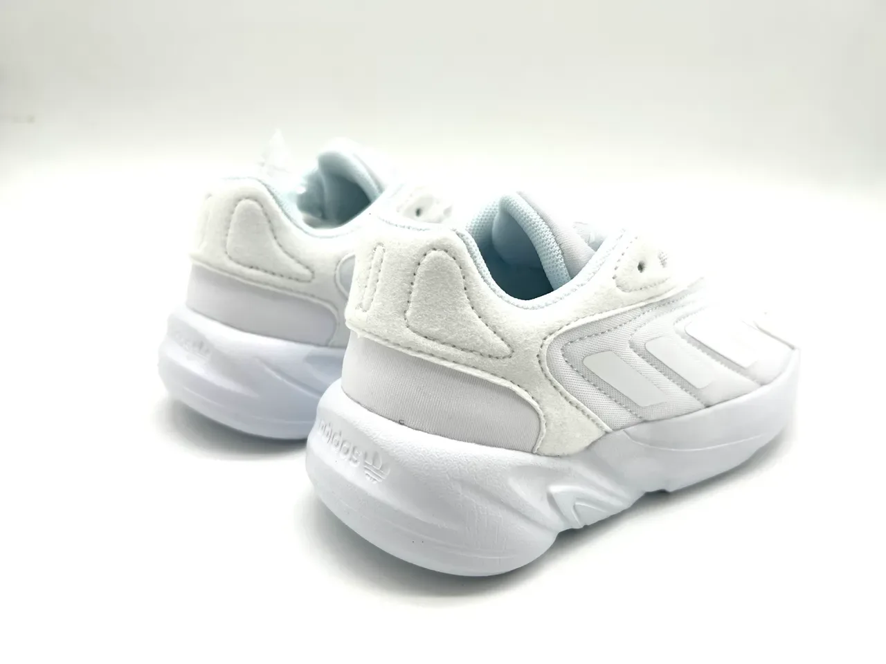 Adidas Ozelia Blue White Chunky Silhouette Sculpted Ridged Midsole Lifestyle Sneakers 13