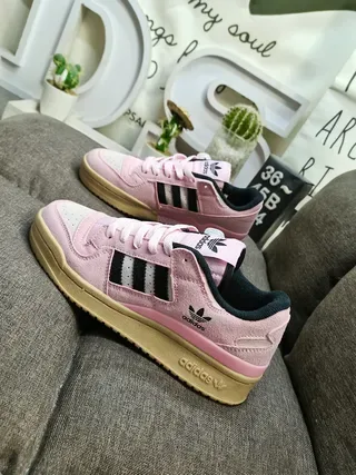 Adidas Pink Black Low-Top Suede Upper Lifestyle Sneakers 7