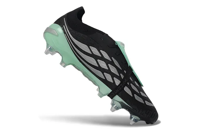 Adidas Predator Black Green Low-Cut Synthetic Upper Asymmetrical Lacing Cage Firm-Ground Soccer Shoes 2