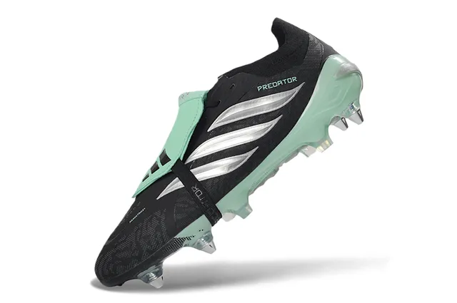 Adidas Predator Black Green Low-Cut Synthetic Upper Asymmetrical Lacing Cage Firm-Ground Soccer Shoes 3