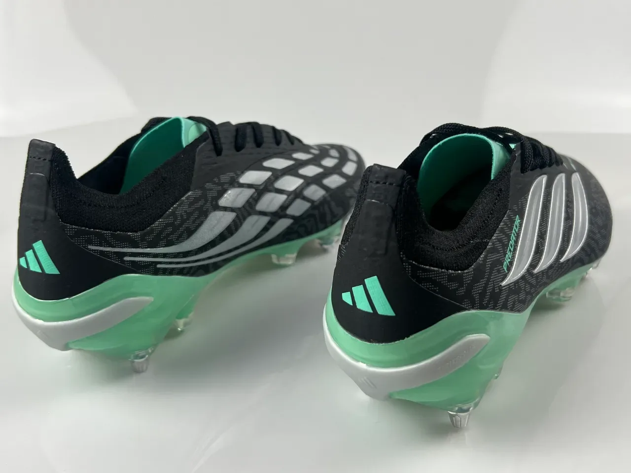 Adidas Predator Nanostrike Noir Vert Menthe Chaussures de Football Terrain Ferme 3