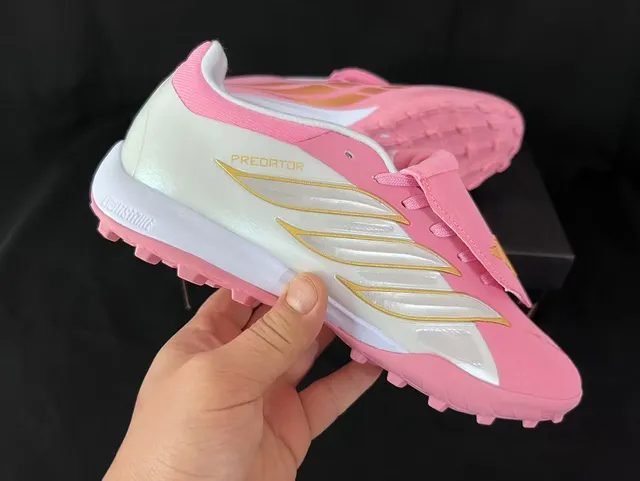 Adidas Predator Pink Gold Sin cordones Cierre de correa Panel lateral Iridiscente Blanco Turf Zapatillas de fútbol 8