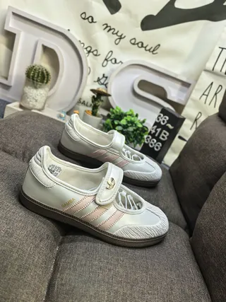 Adidas Samba Beige Bleu Sans Lacets Silhouette Trois Rayures Panneau Latéral Chaussures Mary Jane 9