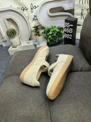 Adidas Samba beige marron sans lacets Velcro sangle dessus en daim Mary Jane chaussures 6