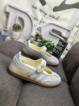 Adidas Samba Classic Cream and Light Blue Lifestyle Sneakers 3