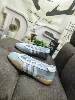 Adidas Samba Gray Beige Laceless Slip-On Metallic Silver Upper Lifestyle Sneakers 17