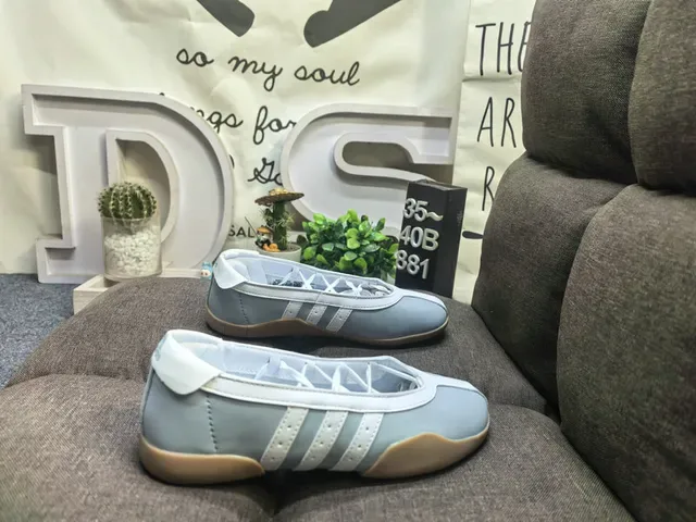 Adidas Samba Gray Beige Laceless Slip-On Metallic Silver Upper Lifestyle Sneakers 21