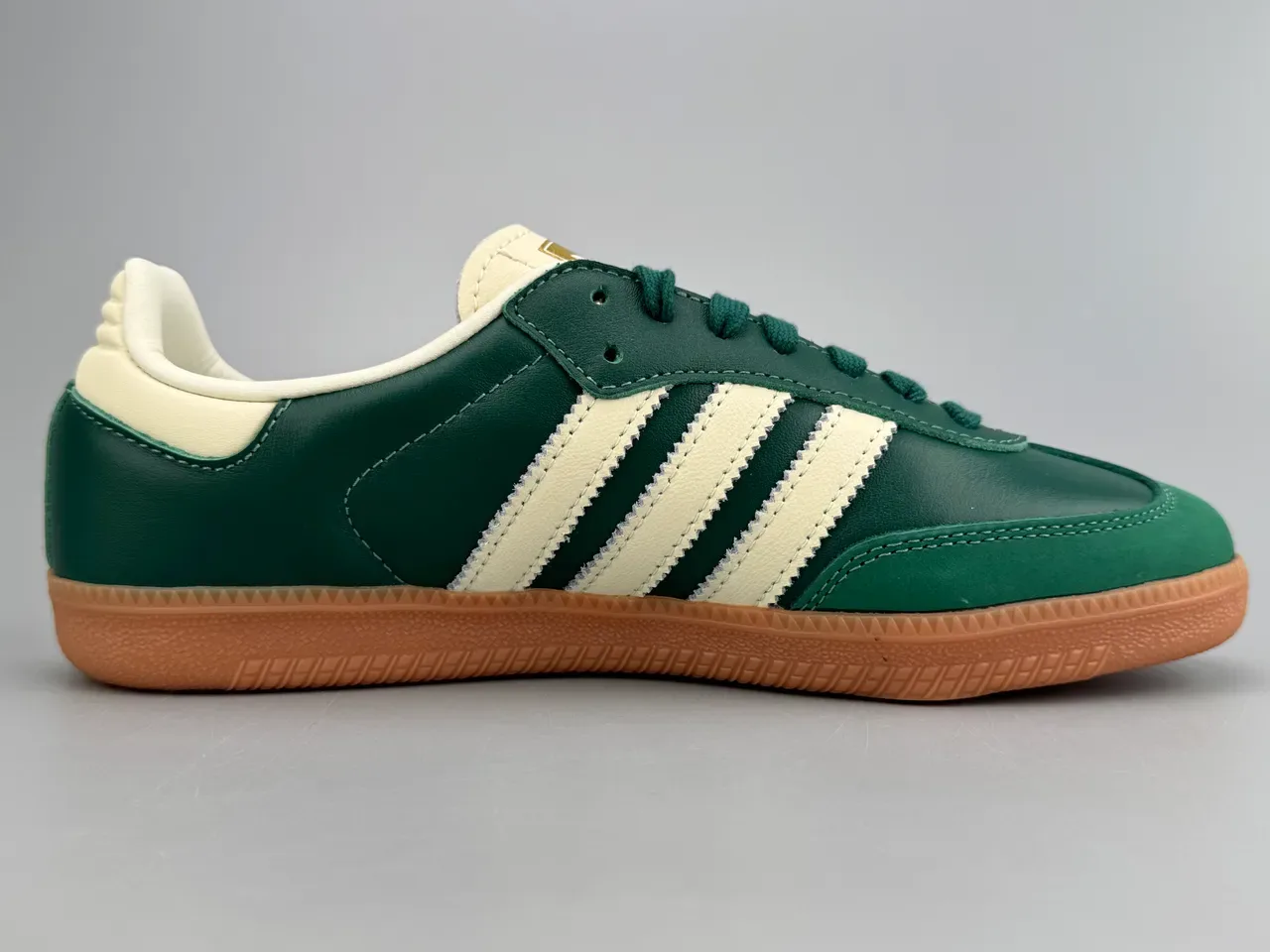 Adidas Samba Green and Cream Lifestyle Sneakers 2