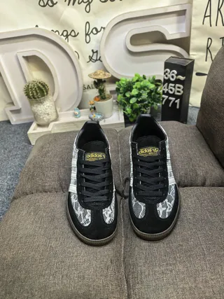 Adidas Samba OG Black Cream Lace-Overlay Lifestyle Sneakers 10