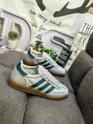 Adidas Samba OG Off-White and Forest Green Lifestyle Sneakers 9