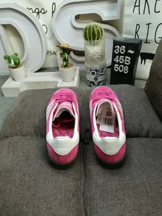Adidas Samba OG गुलाबी और सफेद लाइफस्टाइल स्नीकर 8