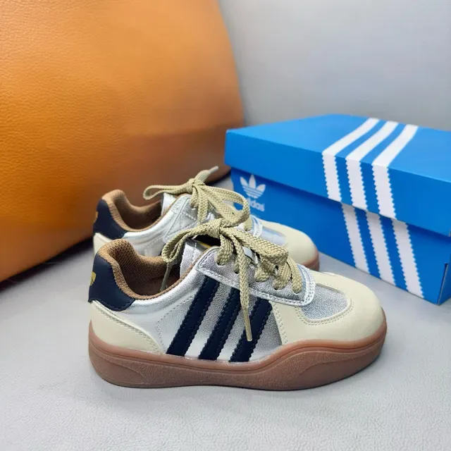 Adidas Samba Sneakers Lifestyle Rose Pastel Métalliques 12