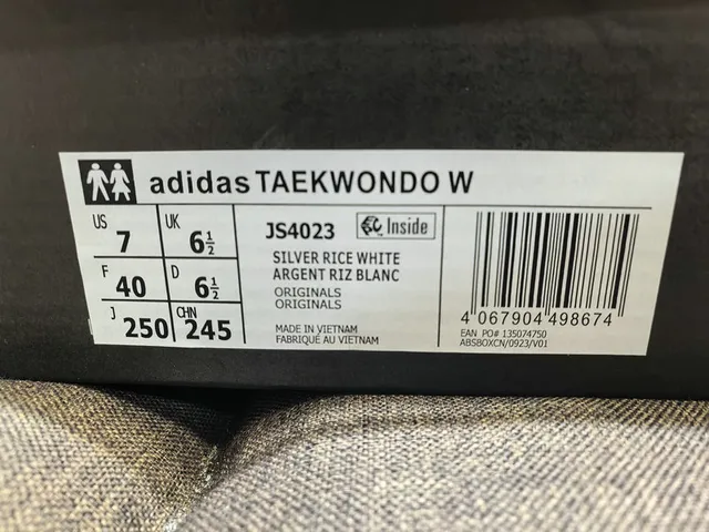 Adidas Tênis de futebol indoor prata branco sem cadarço slip-on com caixa do dedo acolchada 2