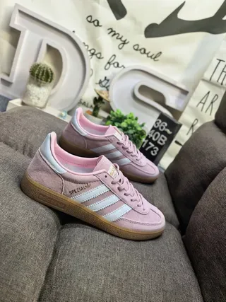 Adidas Spezial गुलाबी सुड लाइफस्टाइल स्नीकर 9