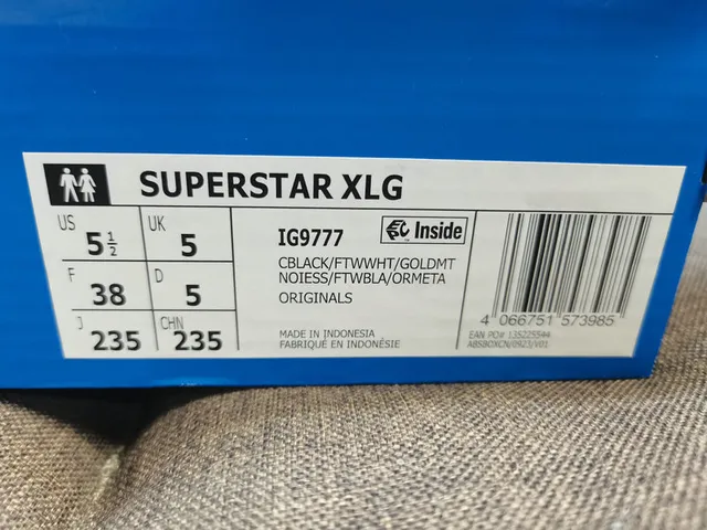 Adidas Superstar 黑白生活方式休闲鞋 2