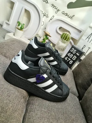 Adidas Superstar 黑白生活方式休闲鞋 9