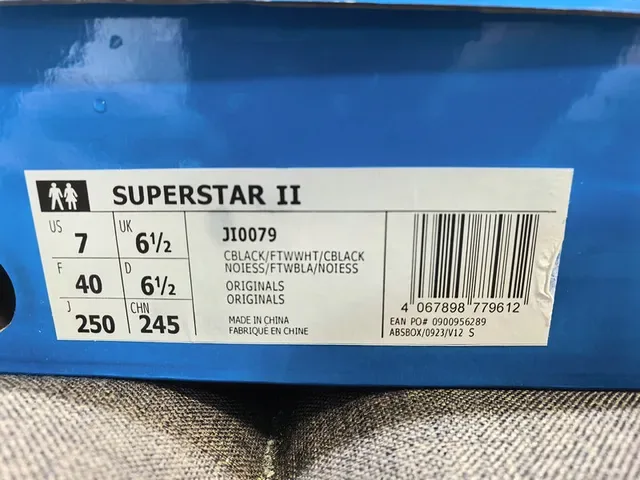 Adidas Superstar Black Red Speckled Star Lifestyle Sneakers 2