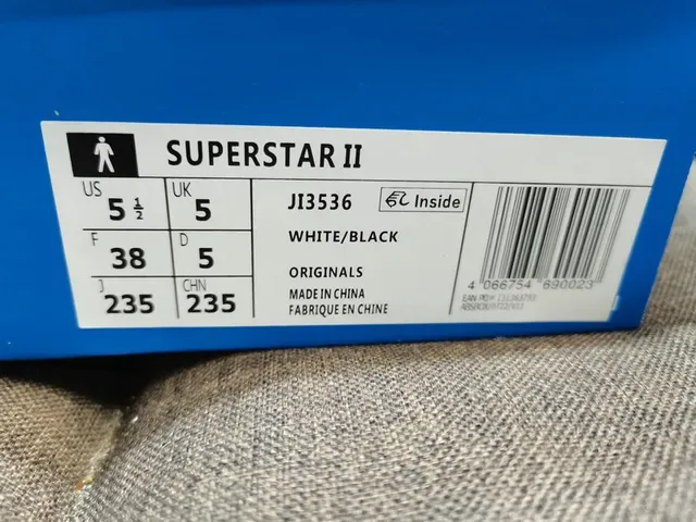 Adidas Superstar White Black Chaussures Lifestyle 2