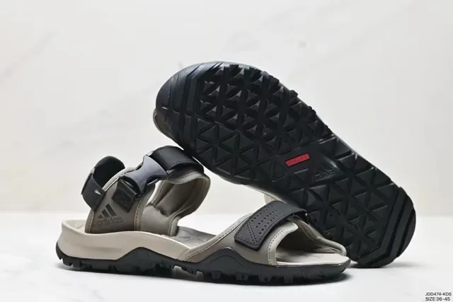Adidas Terrex Outdoor Sandals Beige Black Multi-Strap Rugged Outsole Casual Sandals 5