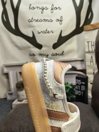 Adidas White Beige Laceless Velcro Strap Lifestyle Sneakers 3