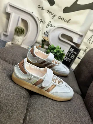 Adidas White Beige Laceless Velcro Strap Lifestyle Sneakers 9