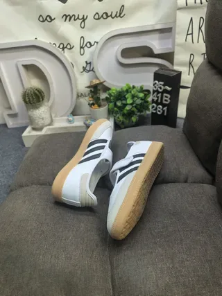 Adidas White Black Laceless Velcro Strap Lifestyle Sneakers 6