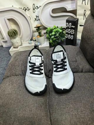Adidas White Black Mesh Upper Synthetic Overlays Lifestyle Sneakers 10